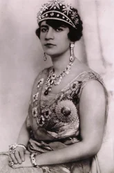 Portrét afghánské královny Sorayi Tarziové, kolem roku 1928